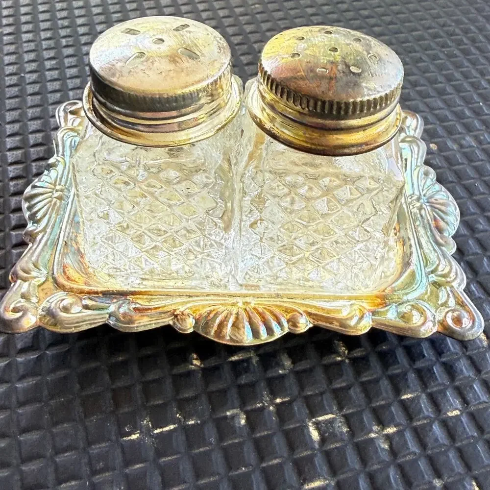 Vintage Silver Plated Salt Pepper Shakers Tray Hong Kong Pressed Glass Set
